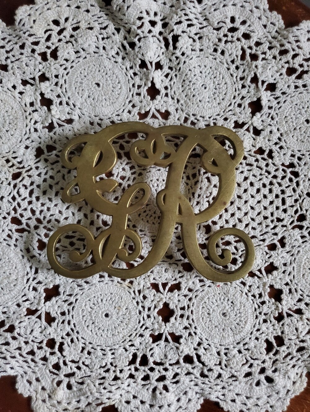 Virginia Metalcrafters Williamsburg King George Brass Trivet CW 10-9